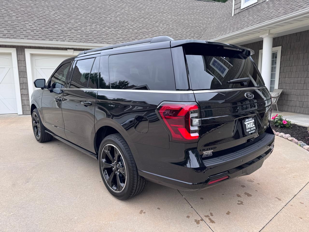 Ford Expedition MAX Limited 4WD 2023