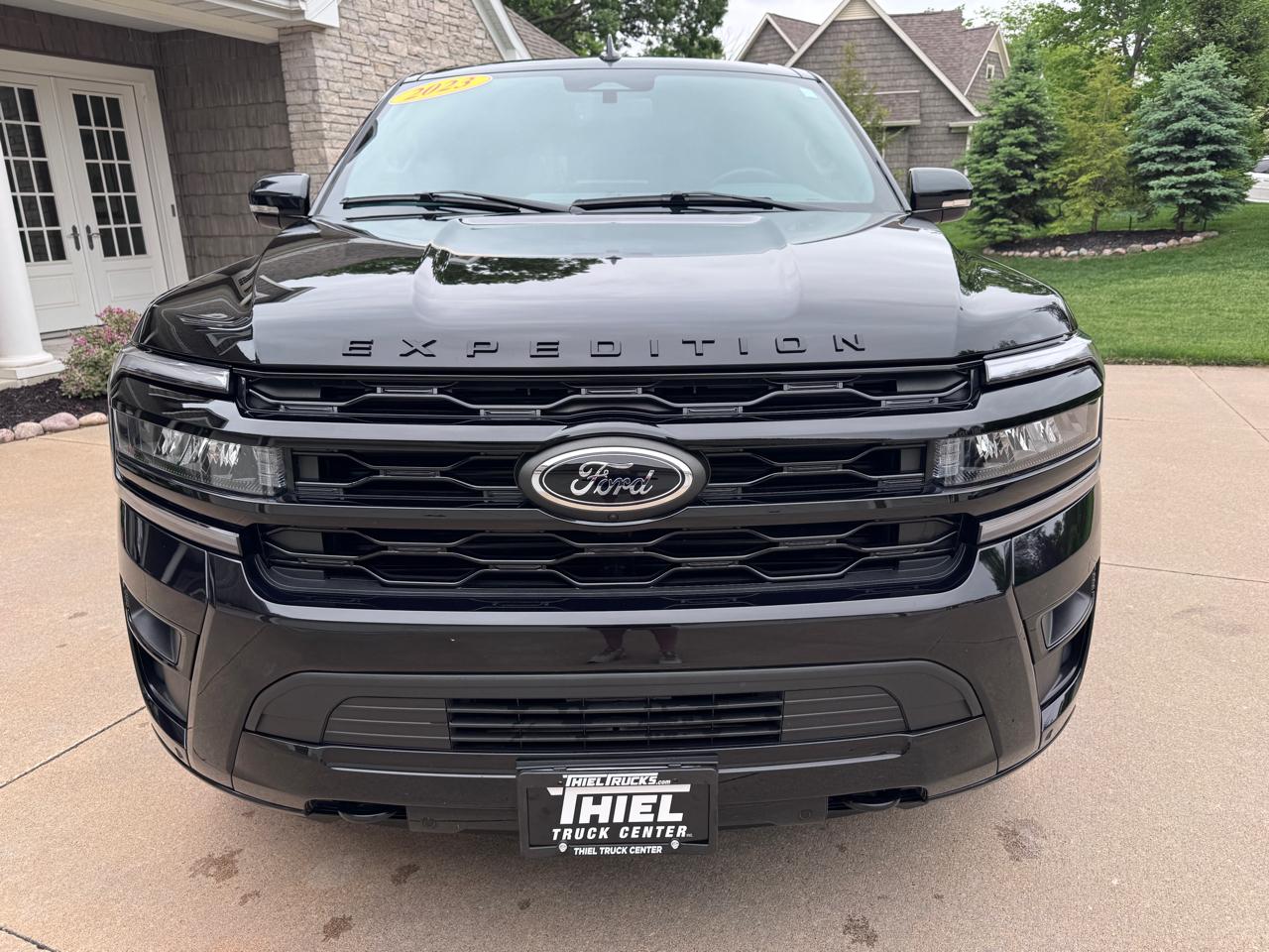Ford Expedition MAX Limited 4WD 2023