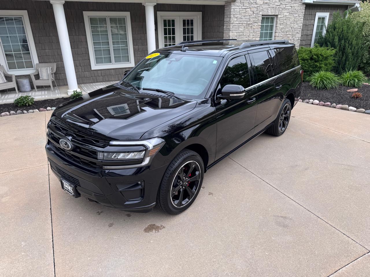 Ford Expedition MAX Limited 4WD 2023