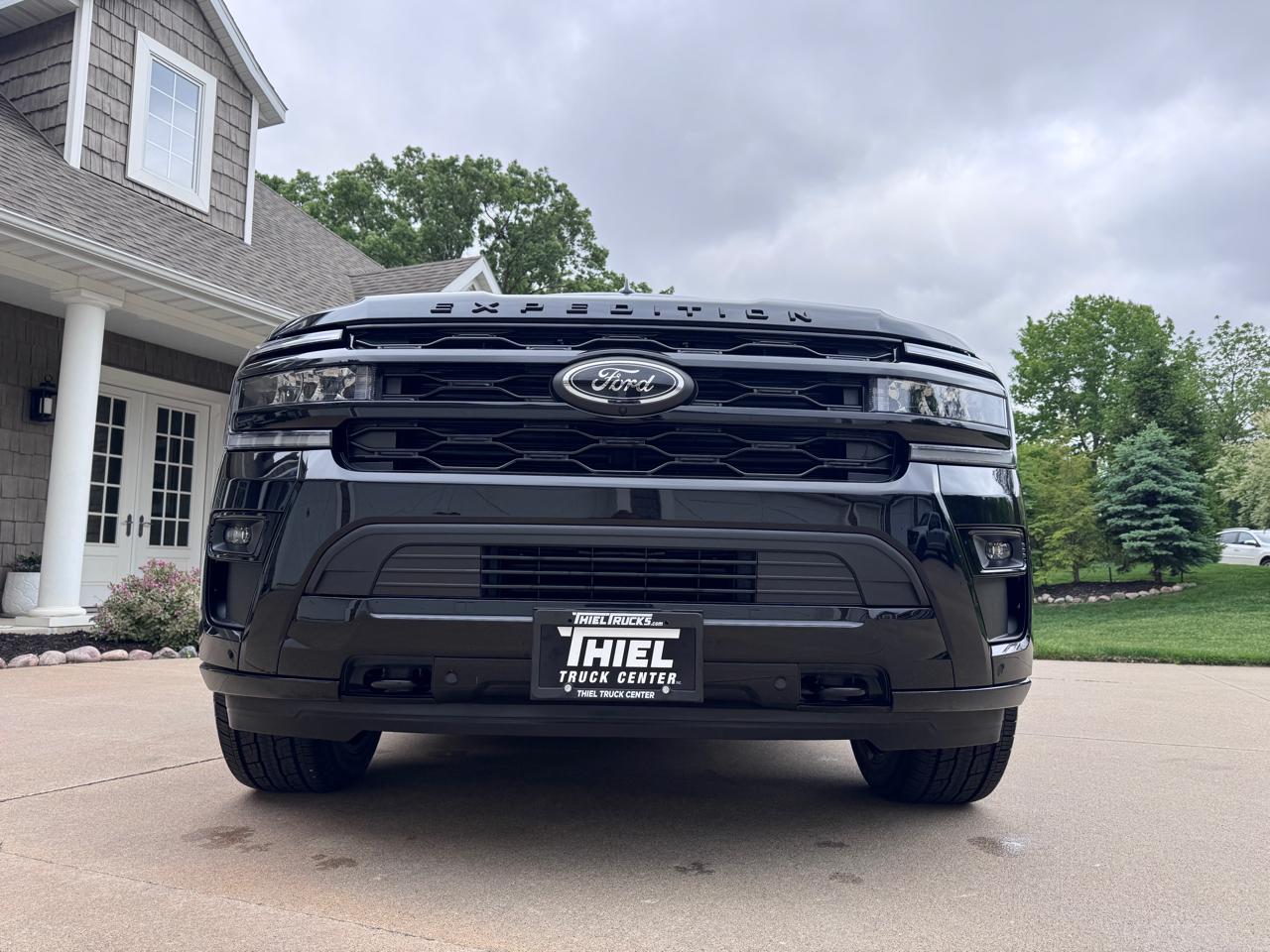 Ford Expedition MAX Limited 4WD 2023