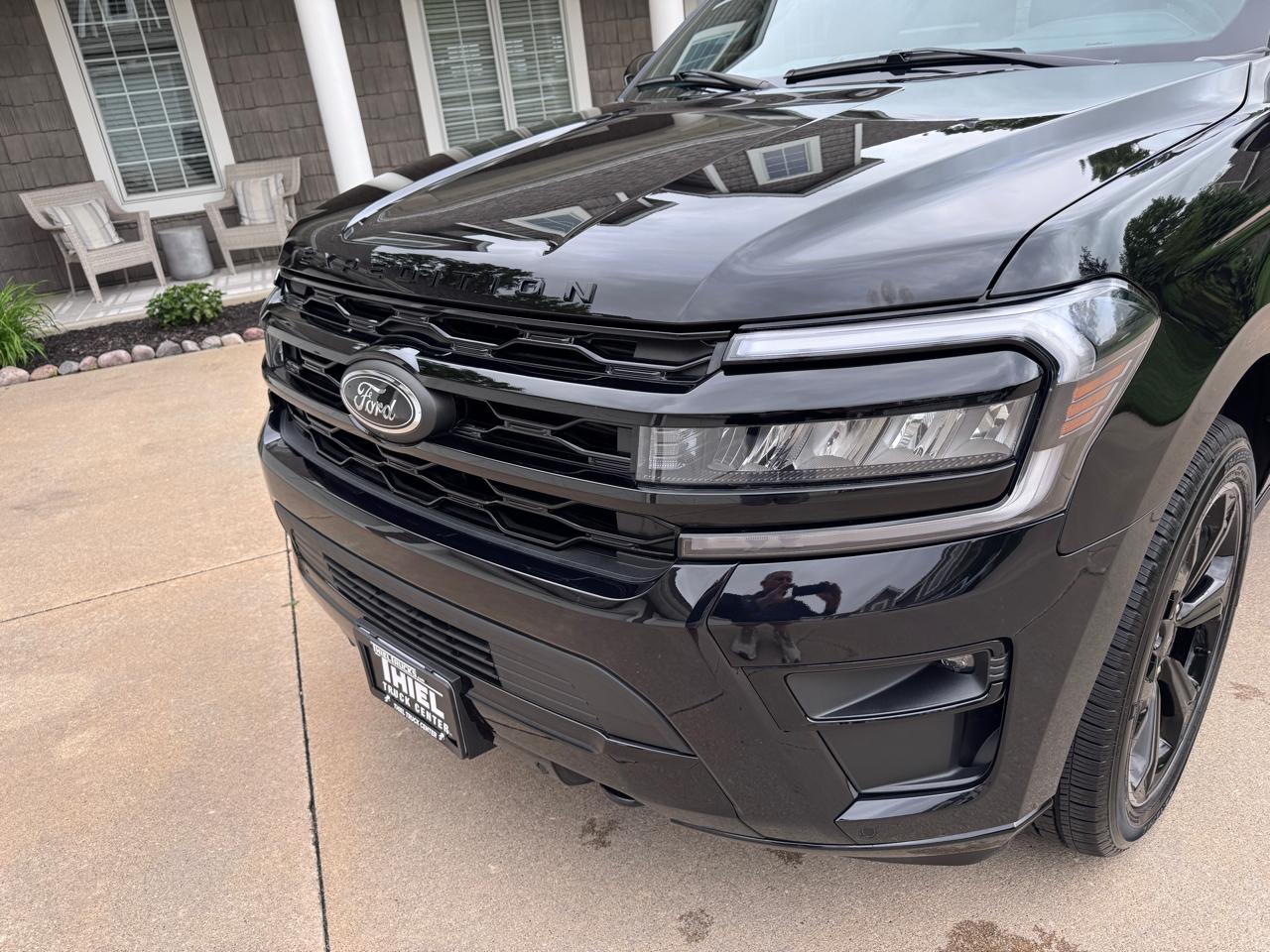 Ford Expedition MAX Limited 4WD 2023