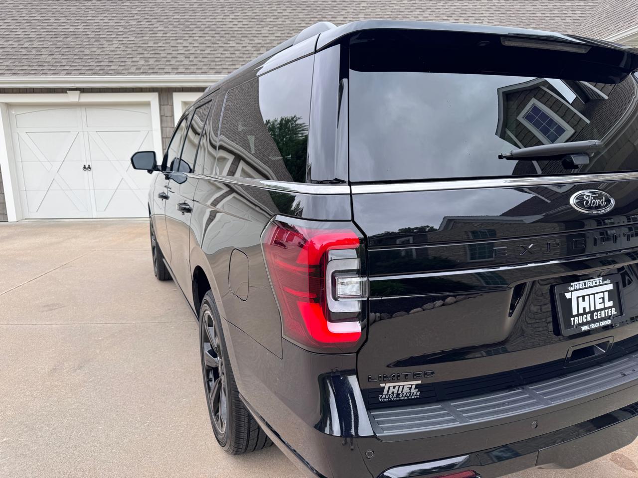 Ford Expedition MAX Limited 4WD 2023