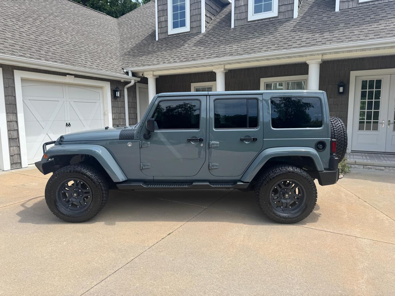 Jeep Wrangler Unlimited Sahara 4WD 2015
