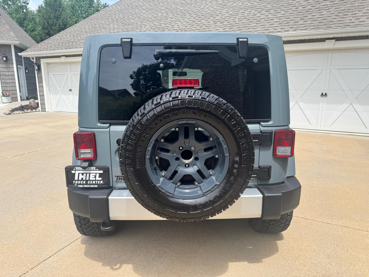 Jeep Wrangler Unlimited Sahara 4WD 2015