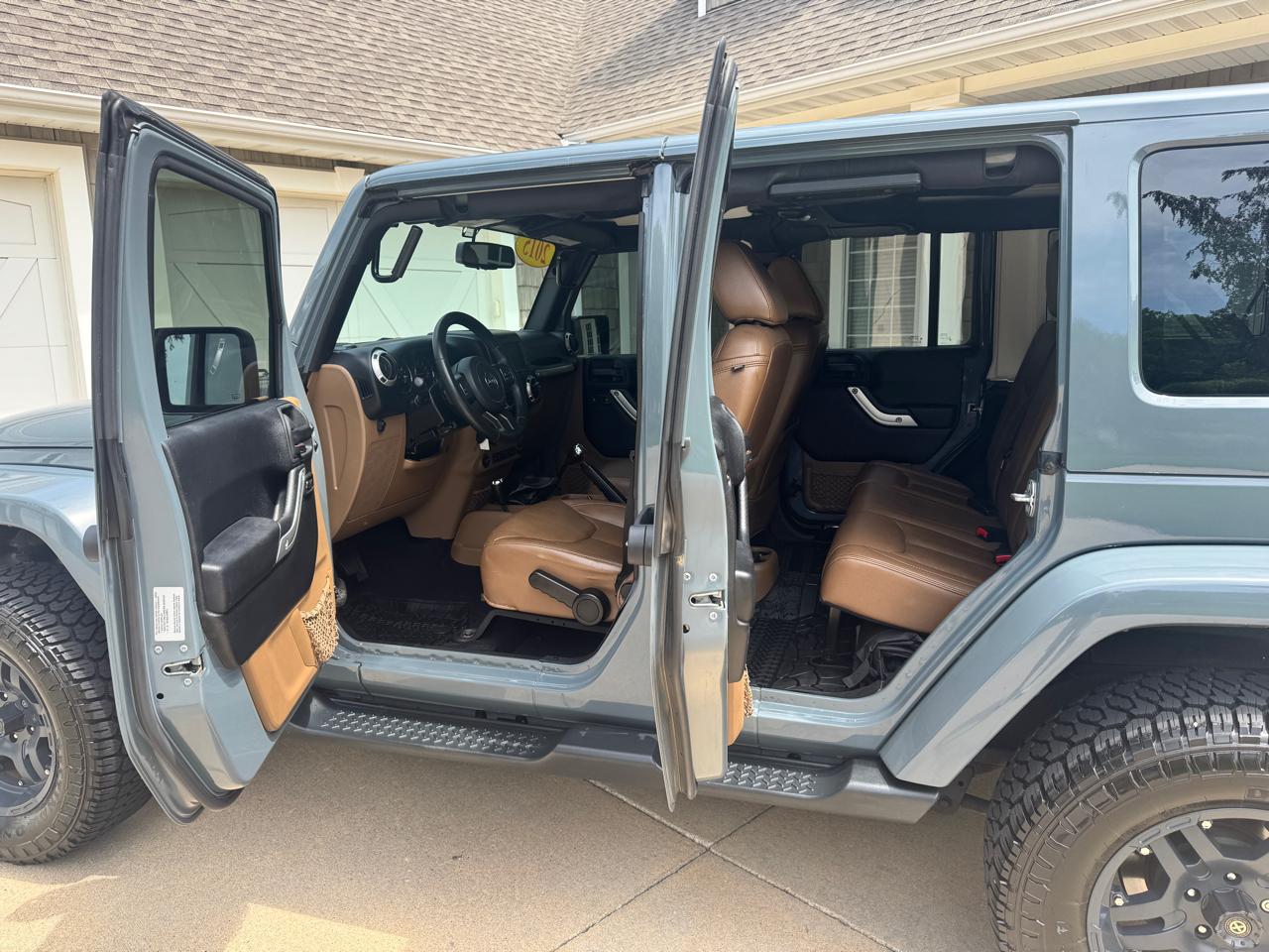 Jeep Wrangler Unlimited Sahara 4WD 2015