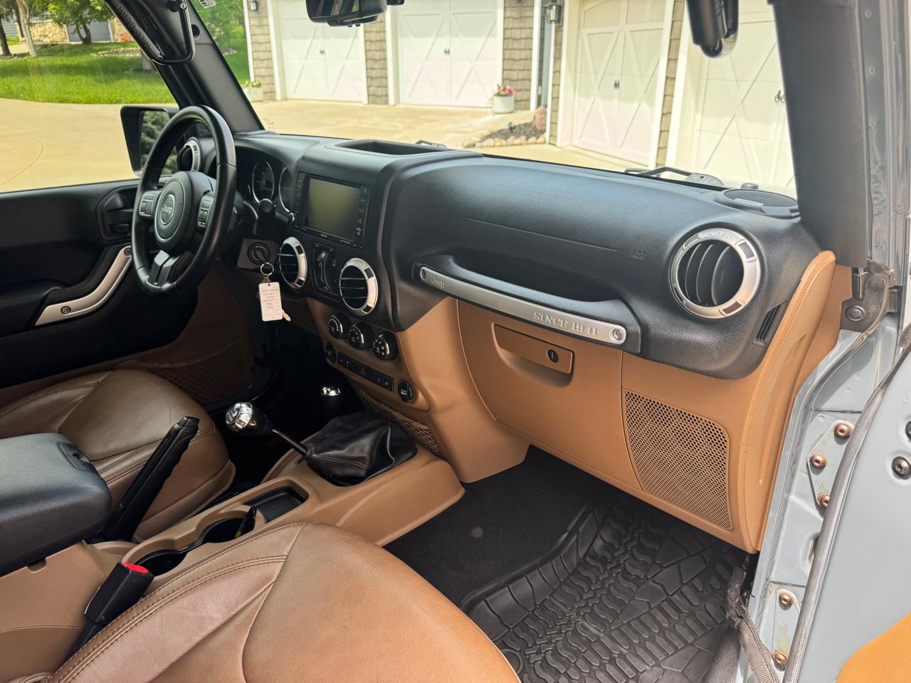 Jeep Wrangler Unlimited Sahara 4WD 2015