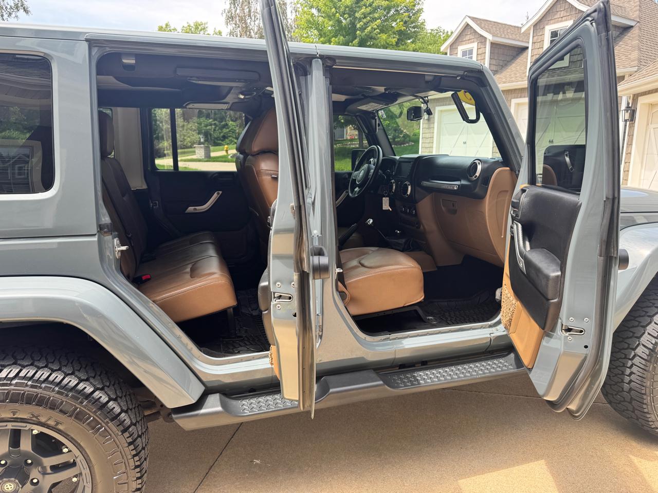 Jeep Wrangler Unlimited Sahara 4WD 2015