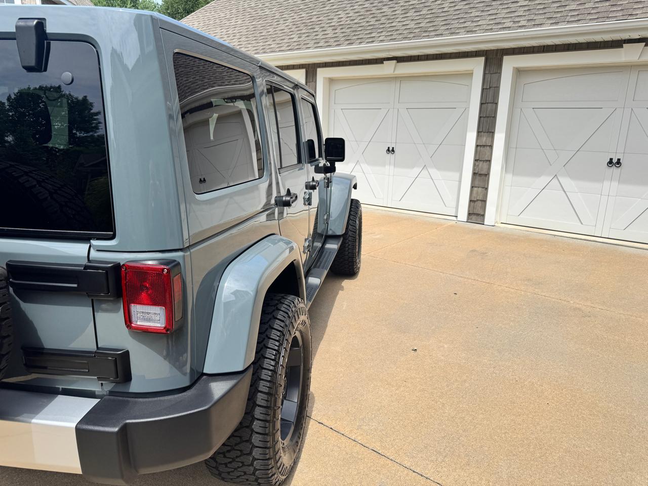 Jeep Wrangler Unlimited Sahara 4WD 2015