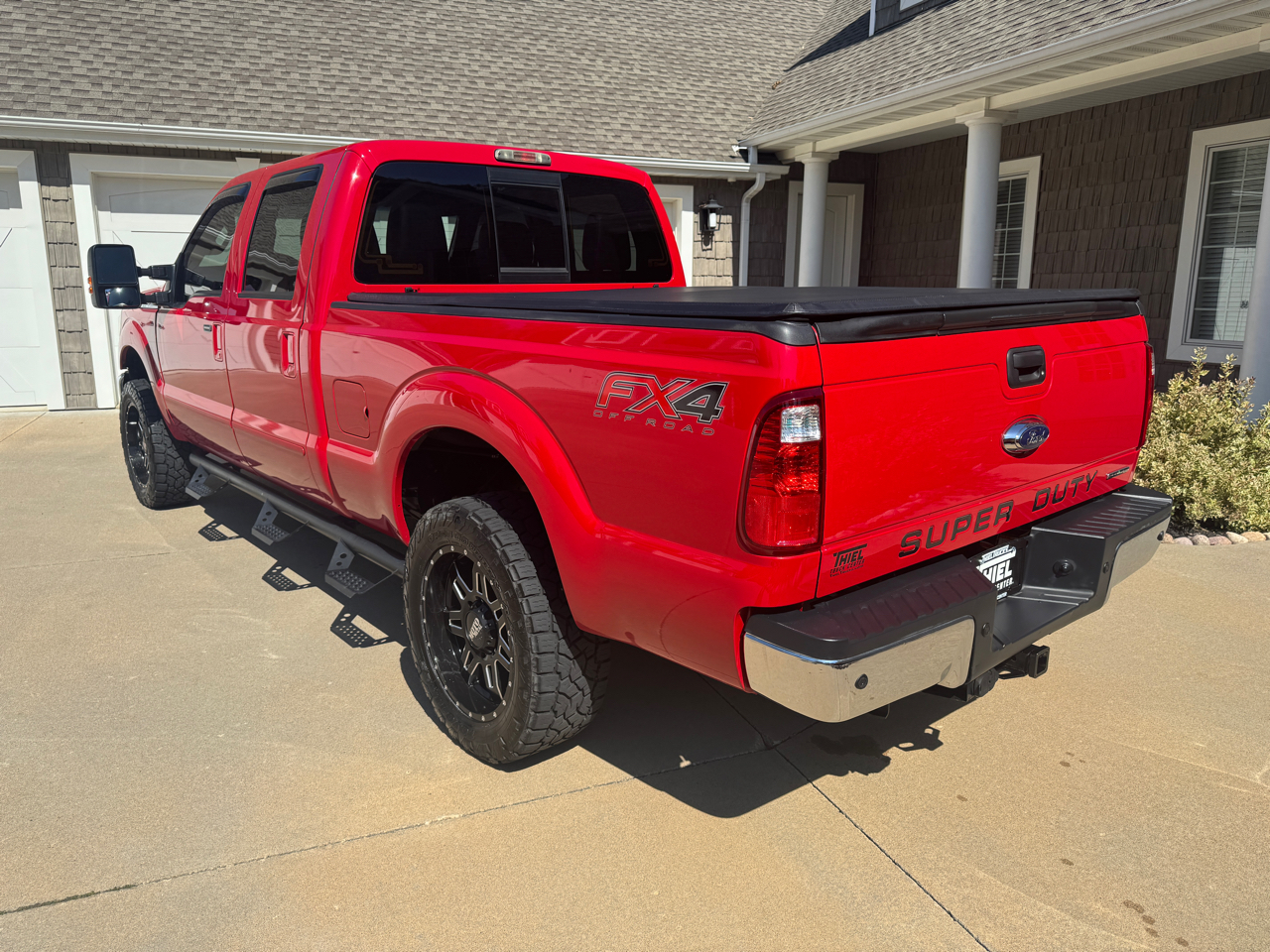 2015 Ford F-250 Lariat photo 3