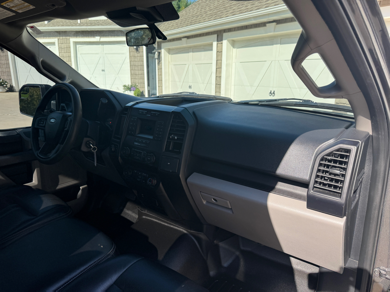 2020 Ford F-150 XL photo 9