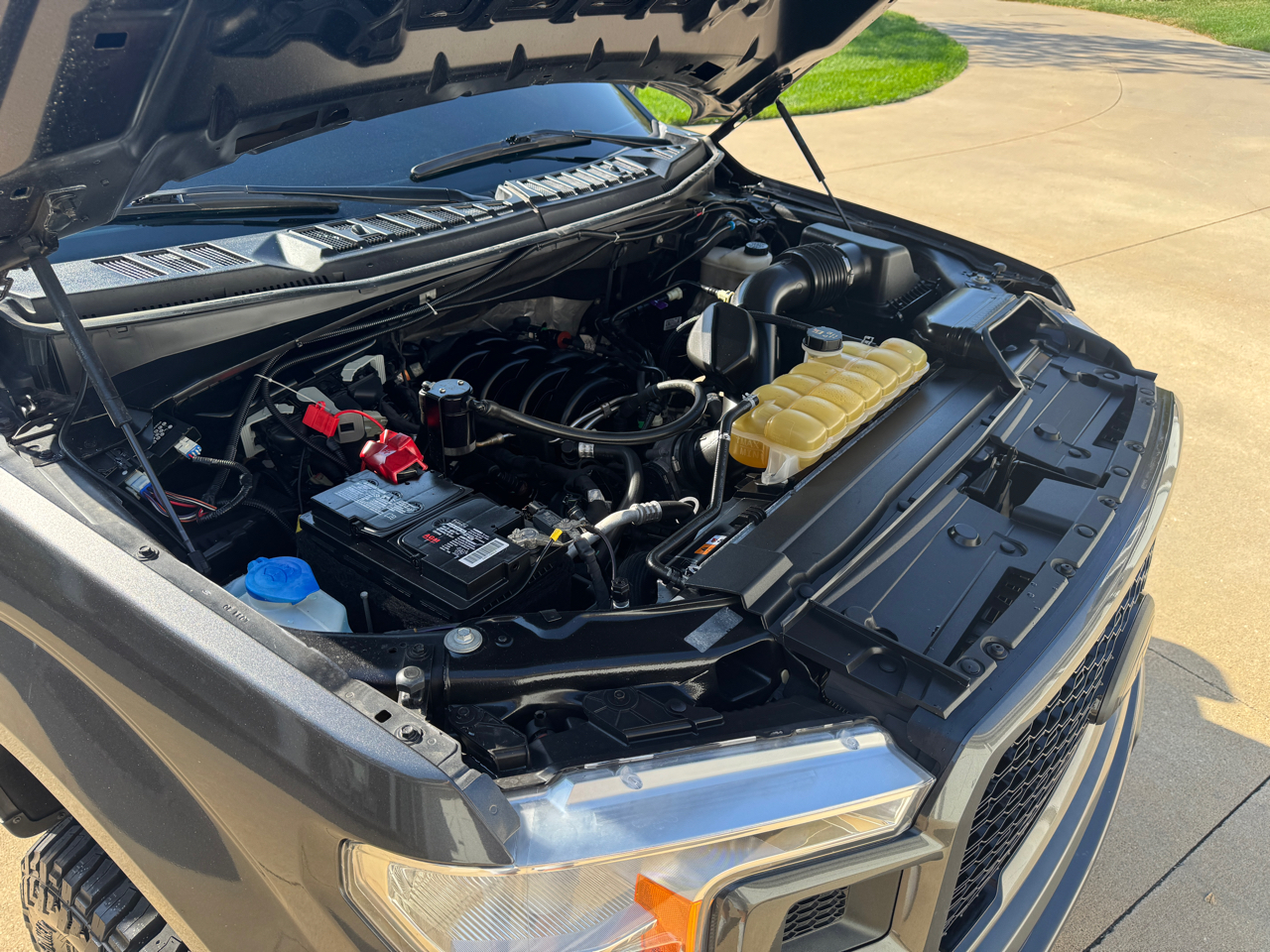 2020 Ford F-150 XL photo 14