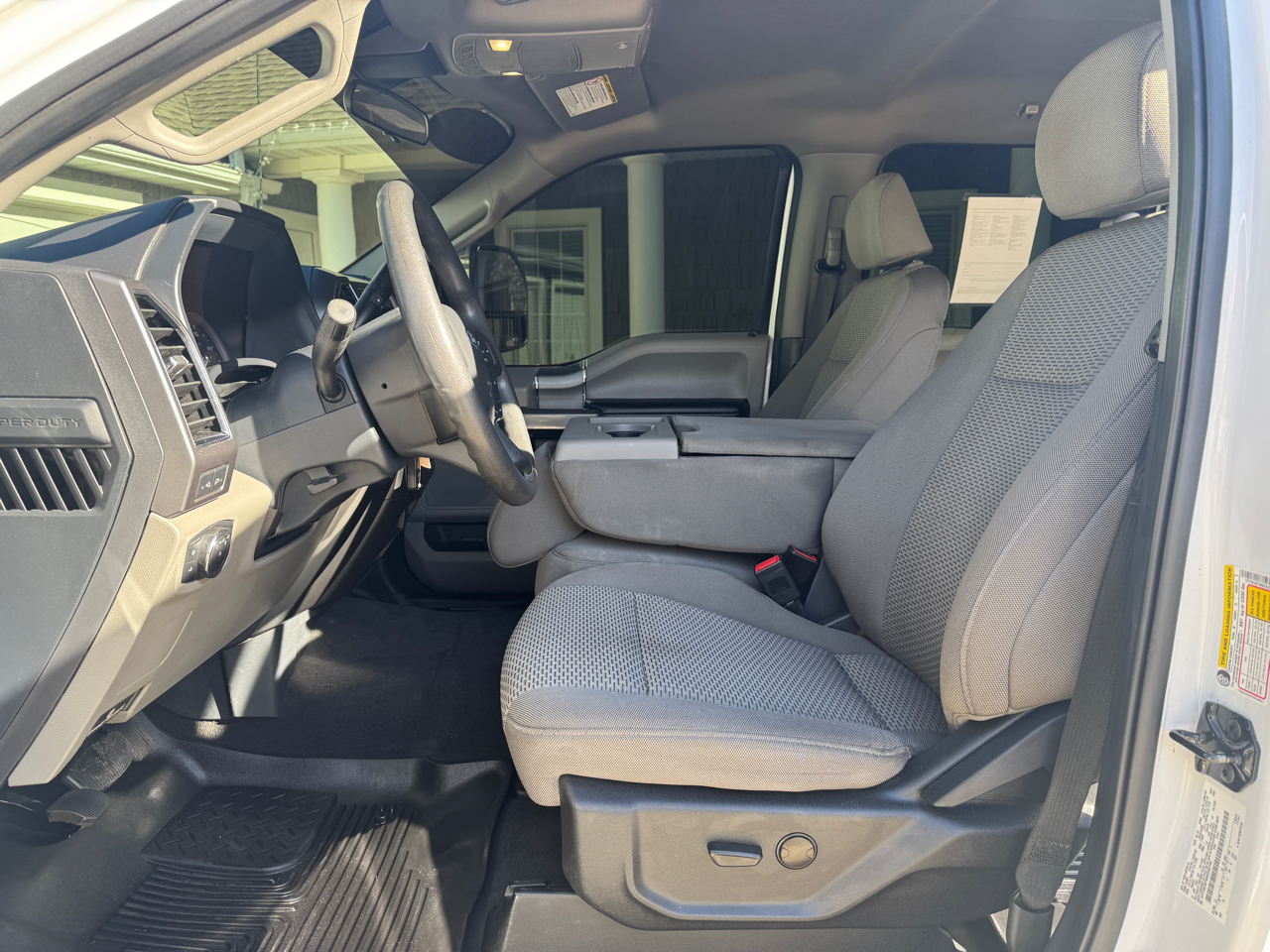 Ford Super Duty F-250 SRW XLT 4WD Crew Cab 6.75' Box 2022
