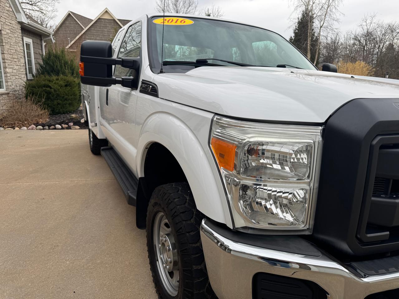 Ford Super Duty F-250 SRW 4WD SuperCab 158" XL 2016