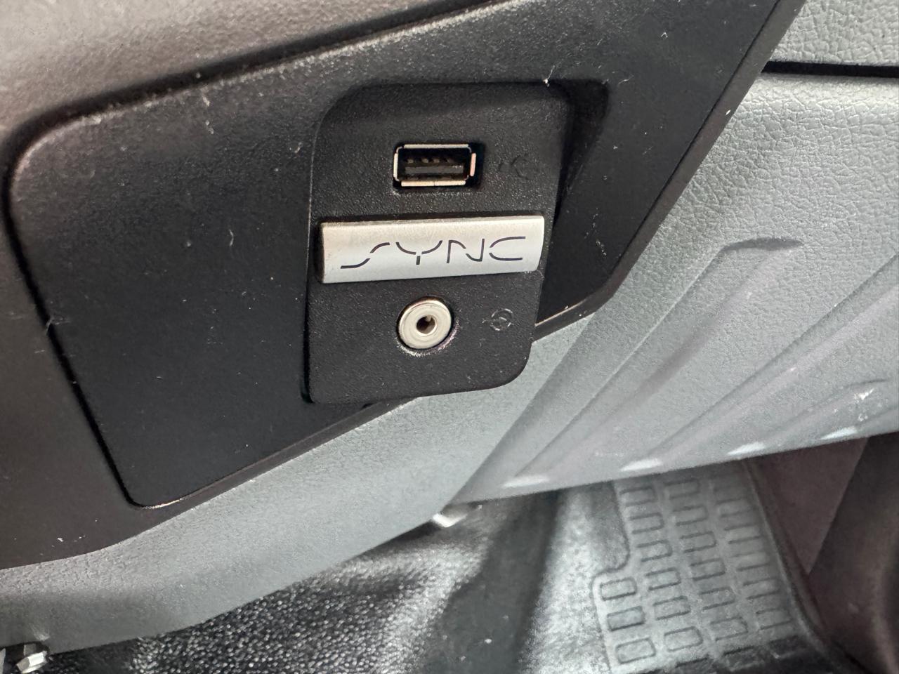 Ford Super Duty F-250 SRW 4WD SuperCab 158" XL 2016