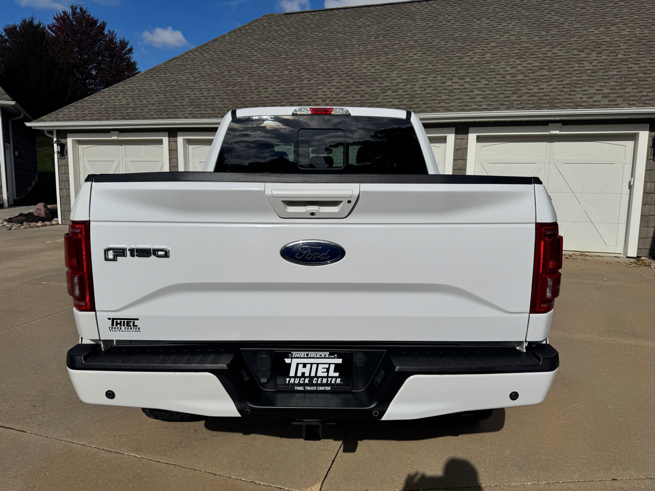 Ford F-150 4WD SuperCrew 139" Lariat 2015 Ford F-150 4WD SuperCrew 139" Lariat 2015