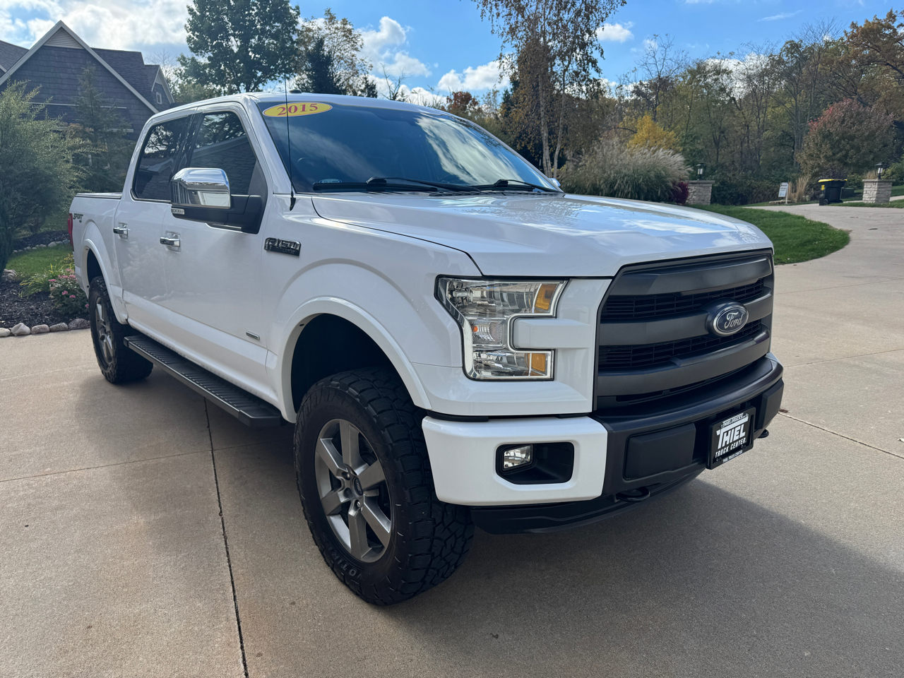 Ford F-150 4WD SuperCrew 139" Lariat 2015 Ford F-150 4WD SuperCrew 139" Lariat 2015
