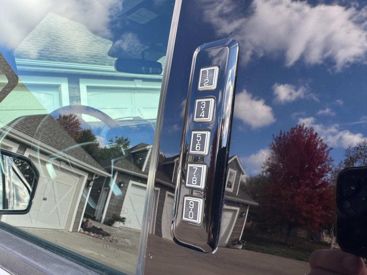 Ford F-150 4WD SuperCrew 139" Lariat 2015 Ford F-150 4WD SuperCrew 139" Lariat 2015