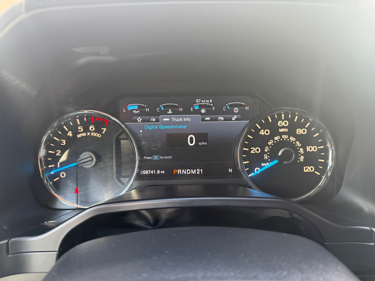 Ford F-150 4WD SuperCrew 139" Lariat 2015 Ford F-150 4WD SuperCrew 139" Lariat 2015