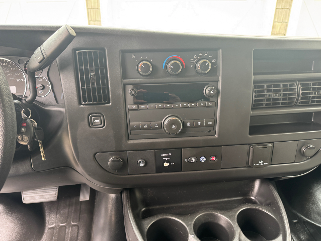 Chevrolet Express Passenger RWD 3500 155" LS w/1LS 2015 Chevrolet Express Passenger RWD 3500 155" LS w/1LS 2015