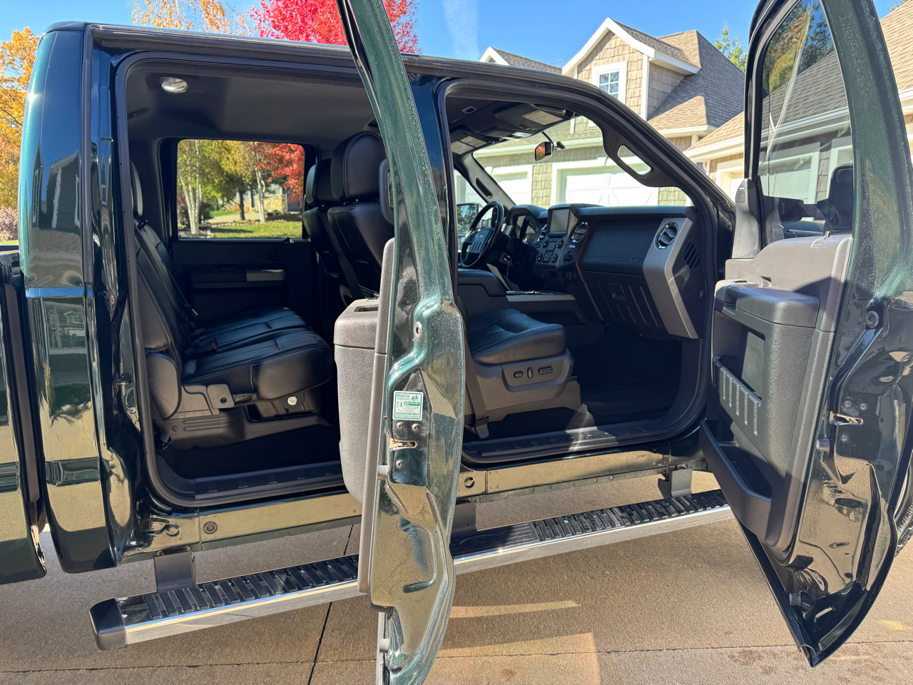 Ford Super Duty F-350 SRW 4WD Crew Cab 156" Lariat 2016 Ford Super Duty F-350 SRW 4WD Crew Cab 156" Lariat 2016