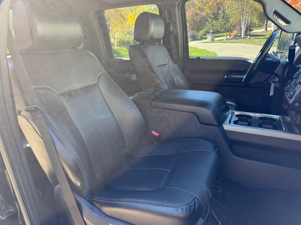 Ford Super Duty F-350 SRW 4WD Crew Cab 156" Lariat 2016 Ford Super Duty F-350 SRW 4WD Crew Cab 156" Lariat 2016