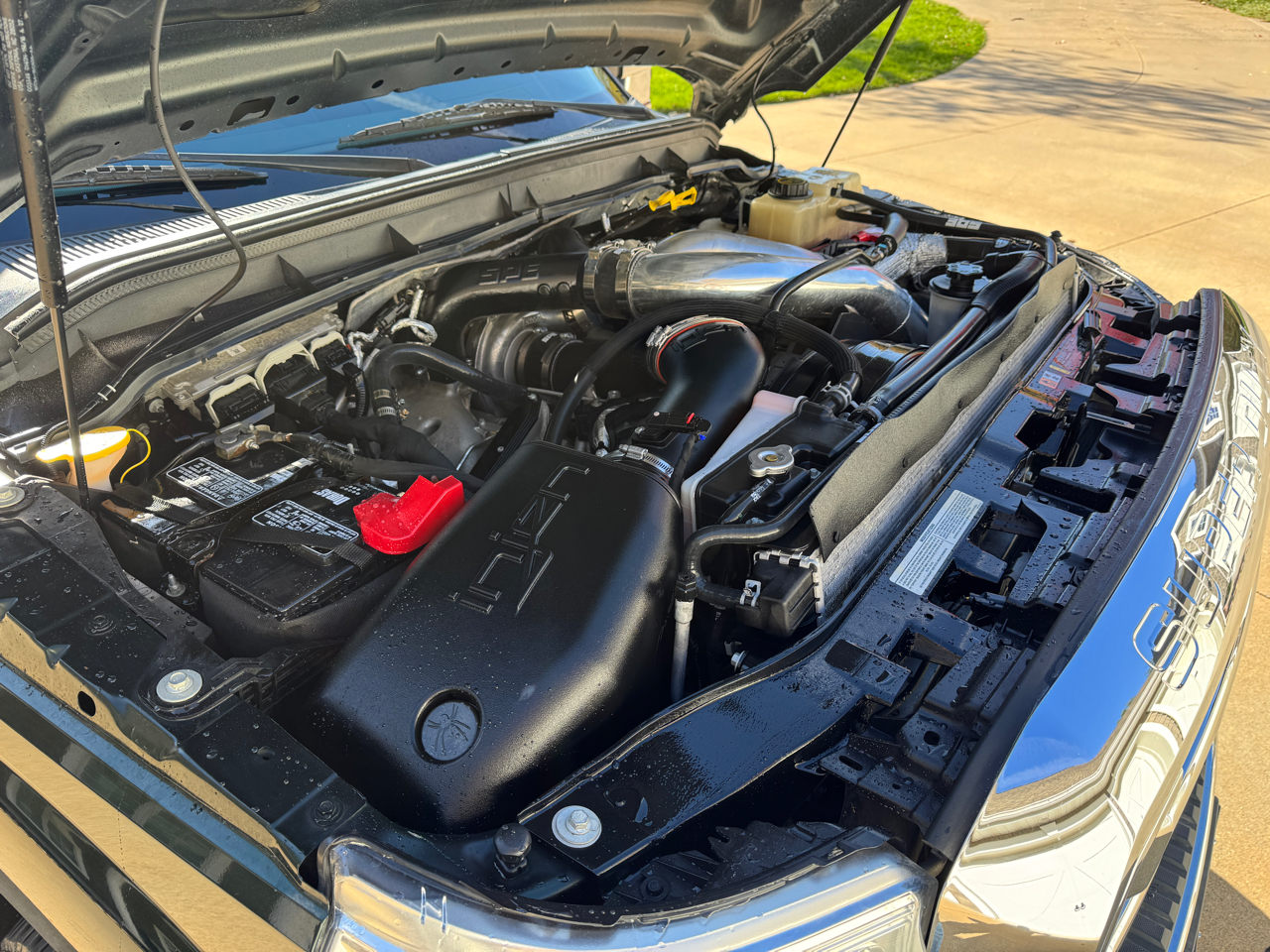 Ford Super Duty F-350 SRW 4WD Crew Cab 156" Lariat 2016 Ford Super Duty F-350 SRW 4WD Crew Cab 156" Lariat 2016