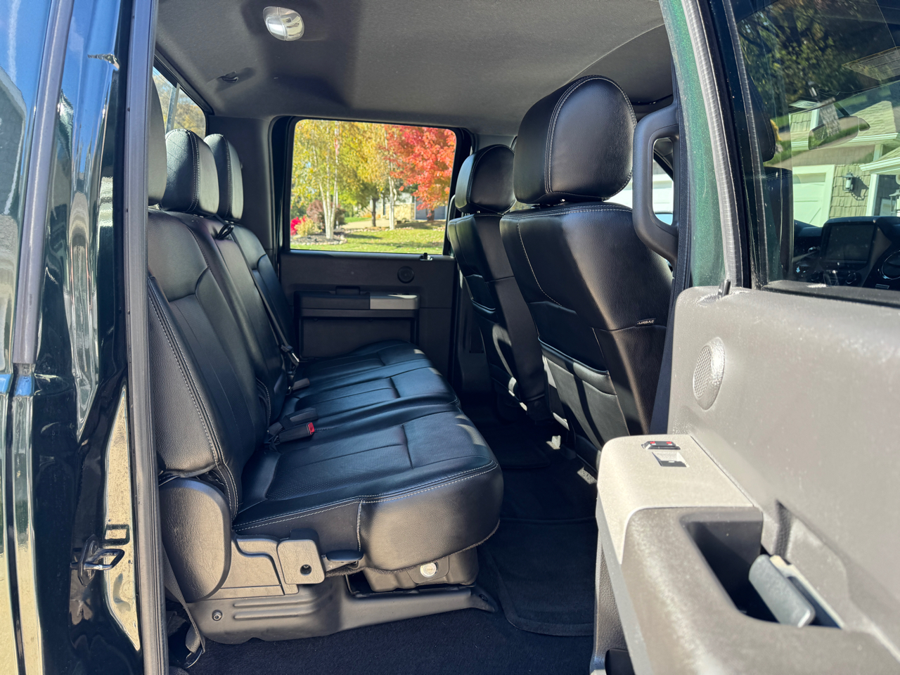 Ford Super Duty F-350 SRW 4WD Crew Cab 156" Lariat 2016 Ford Super Duty F-350 SRW 4WD Crew Cab 156" Lariat 2016