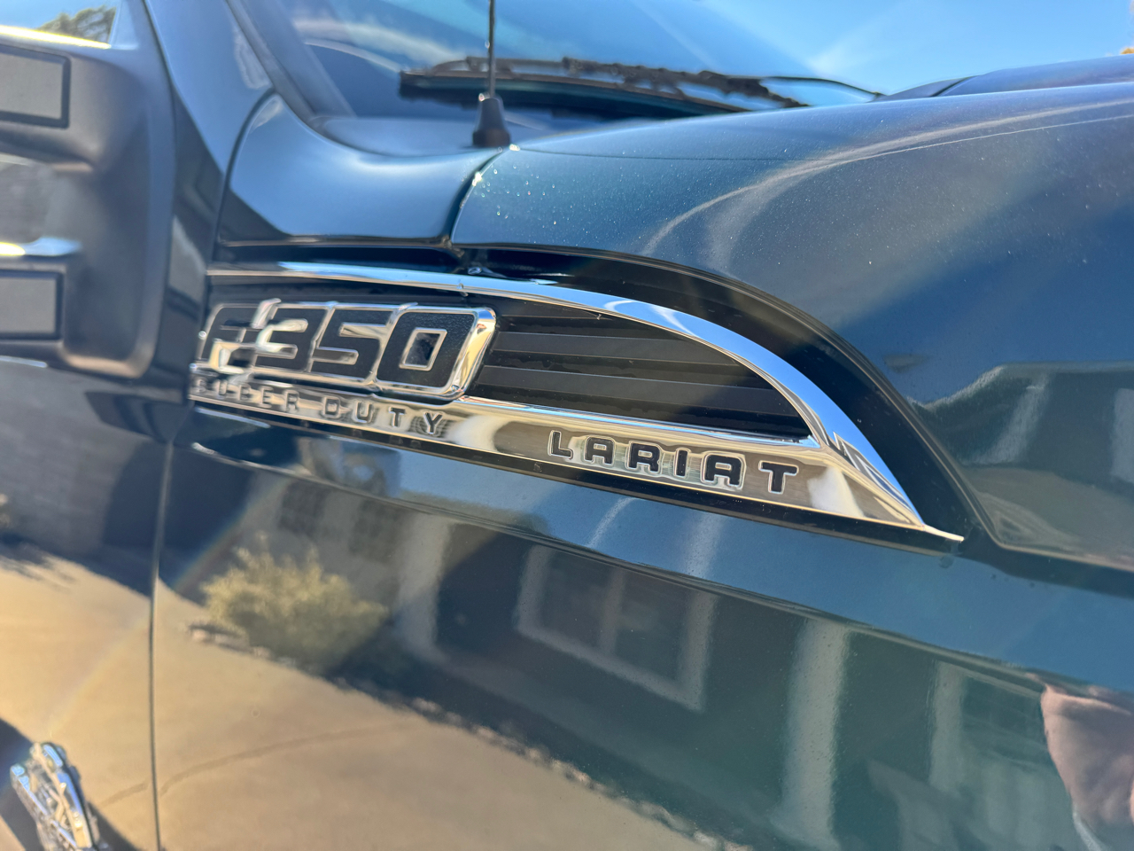 Ford Super Duty F-350 SRW 4WD Crew Cab 156" Lariat 2016 Ford Super Duty F-350 SRW 4WD Crew Cab 156" Lariat 2016