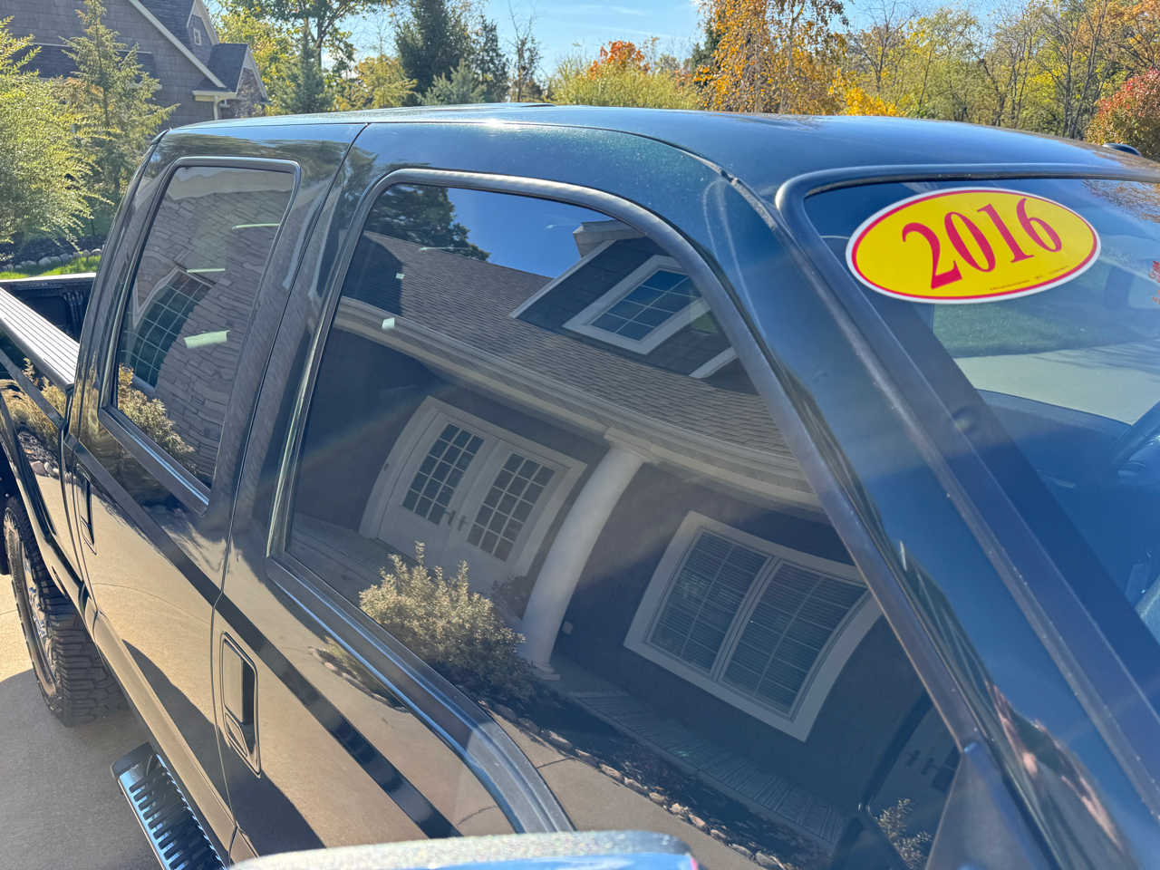 Ford Super Duty F-350 SRW 4WD Crew Cab 156" Lariat 2016 Ford Super Duty F-350 SRW 4WD Crew Cab 156" Lariat 2016