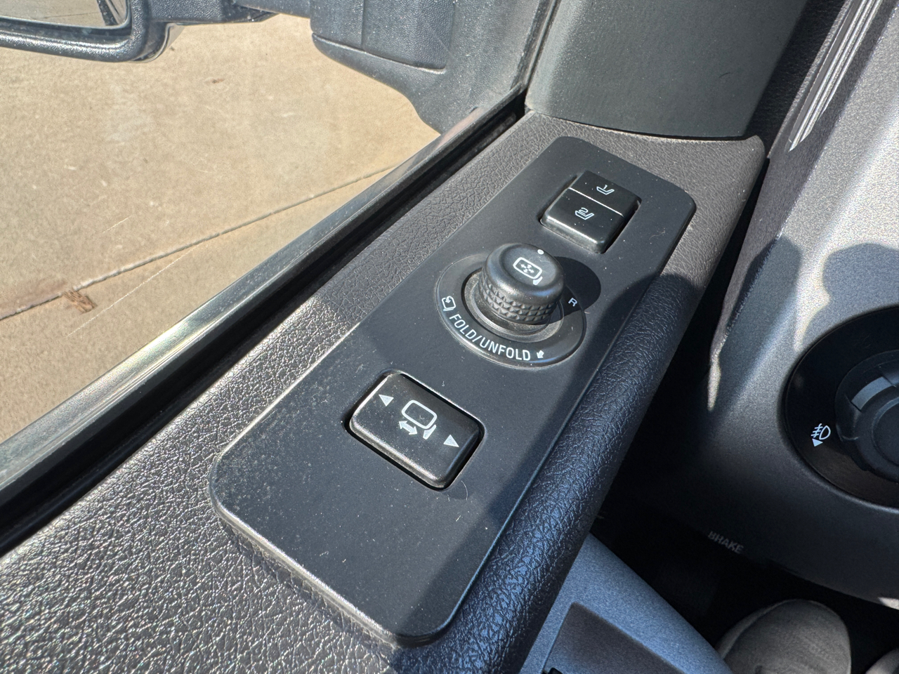 Ford Super Duty F-350 SRW 4WD Crew Cab 156" Lariat 2016 Ford Super Duty F-350 SRW 4WD Crew Cab 156" Lariat 2016