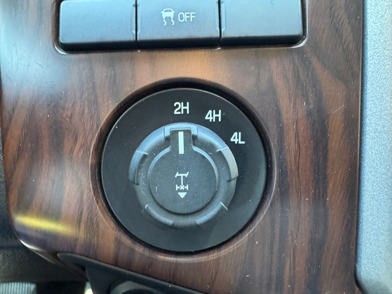 Ford Super Duty F-350 SRW 4WD Crew Cab 156" Lariat 2016 Ford Super Duty F-350 SRW 4WD Crew Cab 156" Lariat 2016