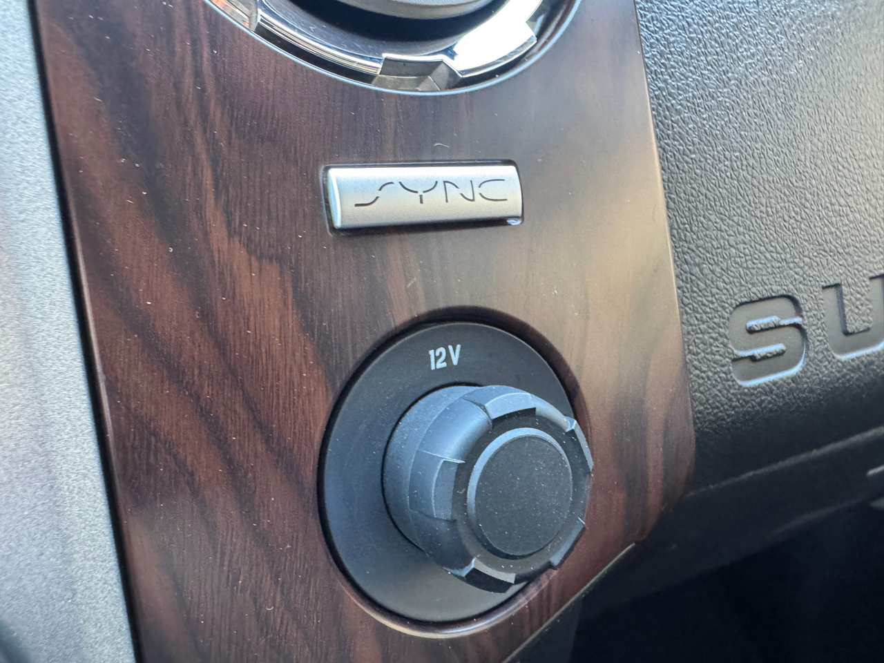 Ford Super Duty F-350 SRW 4WD Crew Cab 156" Lariat 2016 Ford Super Duty F-350 SRW 4WD Crew Cab 156" Lariat 2016