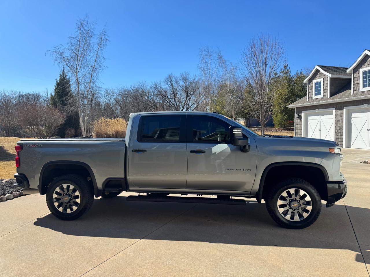Chevrolet Silverado 2500HD 4WD Crew Cab 159" Custom 2024