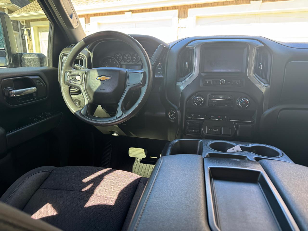 Chevrolet Silverado 2500HD 4WD Crew Cab 159" Custom 2024