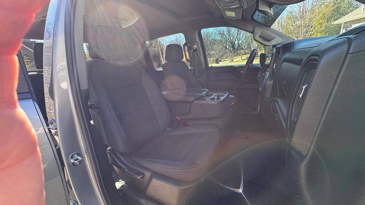 Chevrolet Silverado 2500HD 4WD Crew Cab 159" Custom 2024