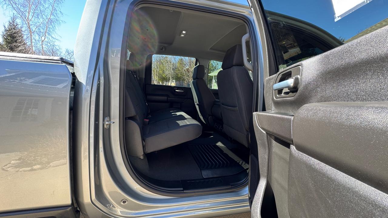 Chevrolet Silverado 2500HD 4WD Crew Cab 159" Custom 2024