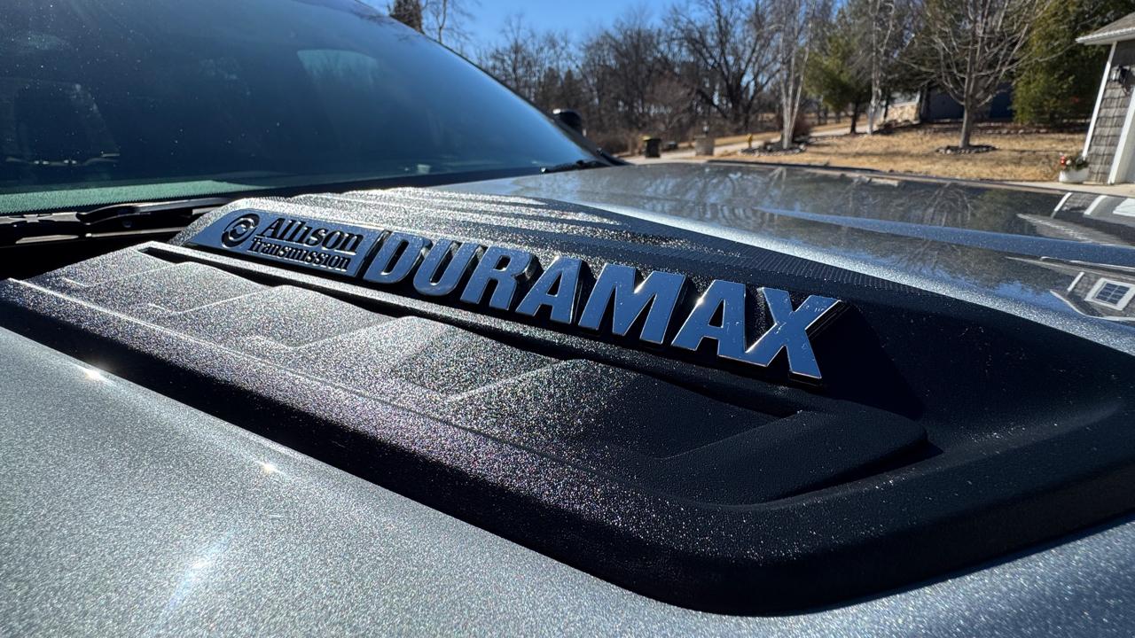 Chevrolet Silverado 2500HD 4WD Crew Cab 159" Custom 2024