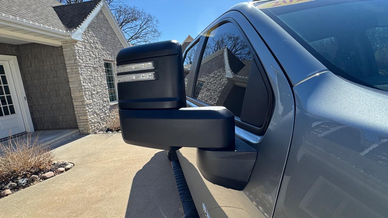 Chevrolet Silverado 2500HD 4WD Crew Cab 159" Custom 2024