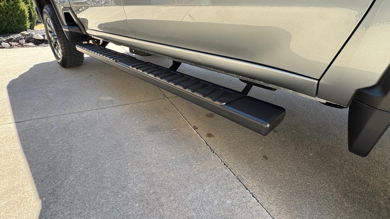 Chevrolet Silverado 2500HD 4WD Crew Cab 159" Custom 2024