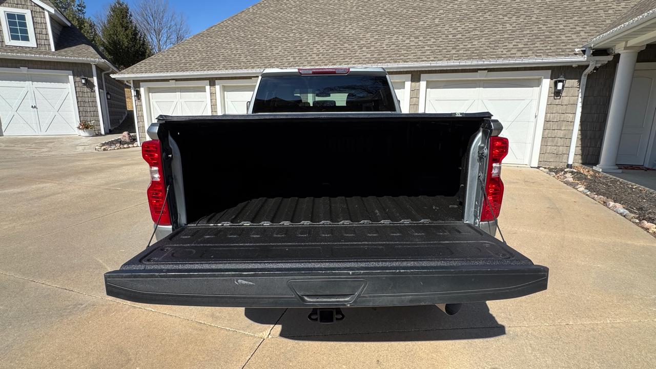 Chevrolet Silverado 2500HD 4WD Crew Cab 159" Custom 2024