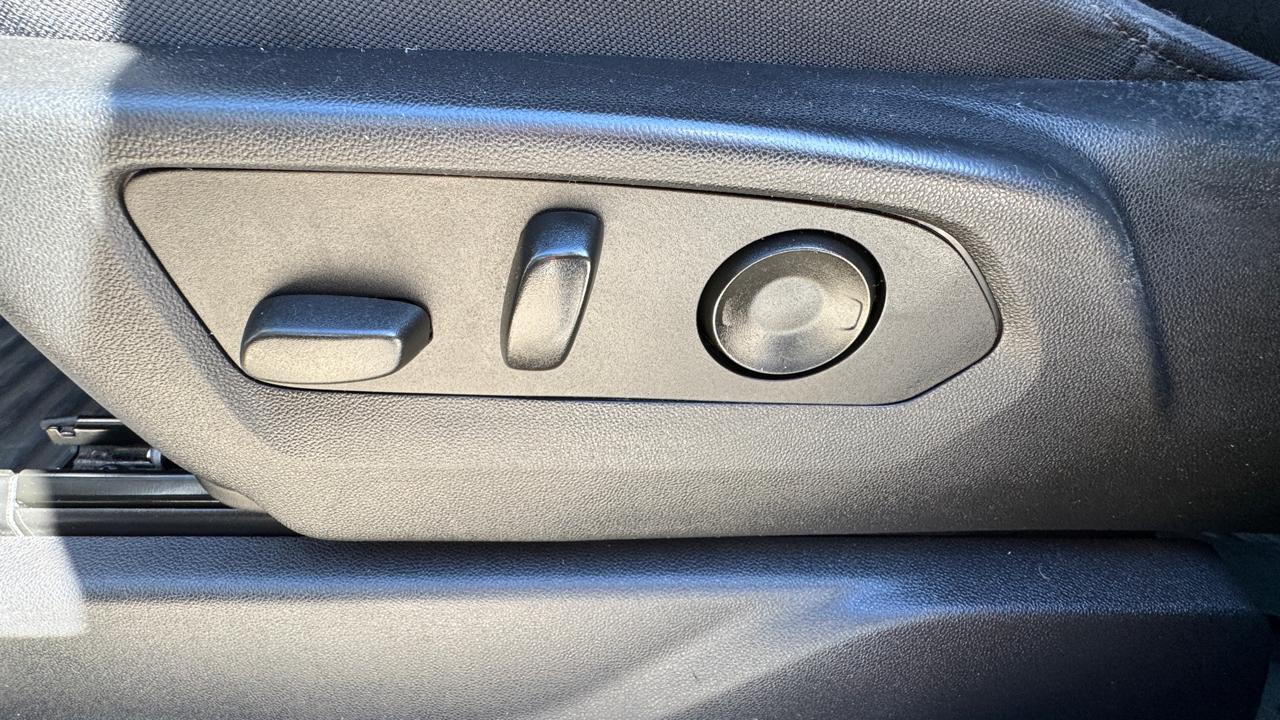 Chevrolet Silverado 2500HD 4WD Crew Cab 159" Custom 2024