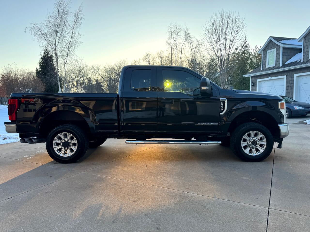 Ford Super Duty F-350 SRW XLT 4WD SuperCab 6.75' Box 2020