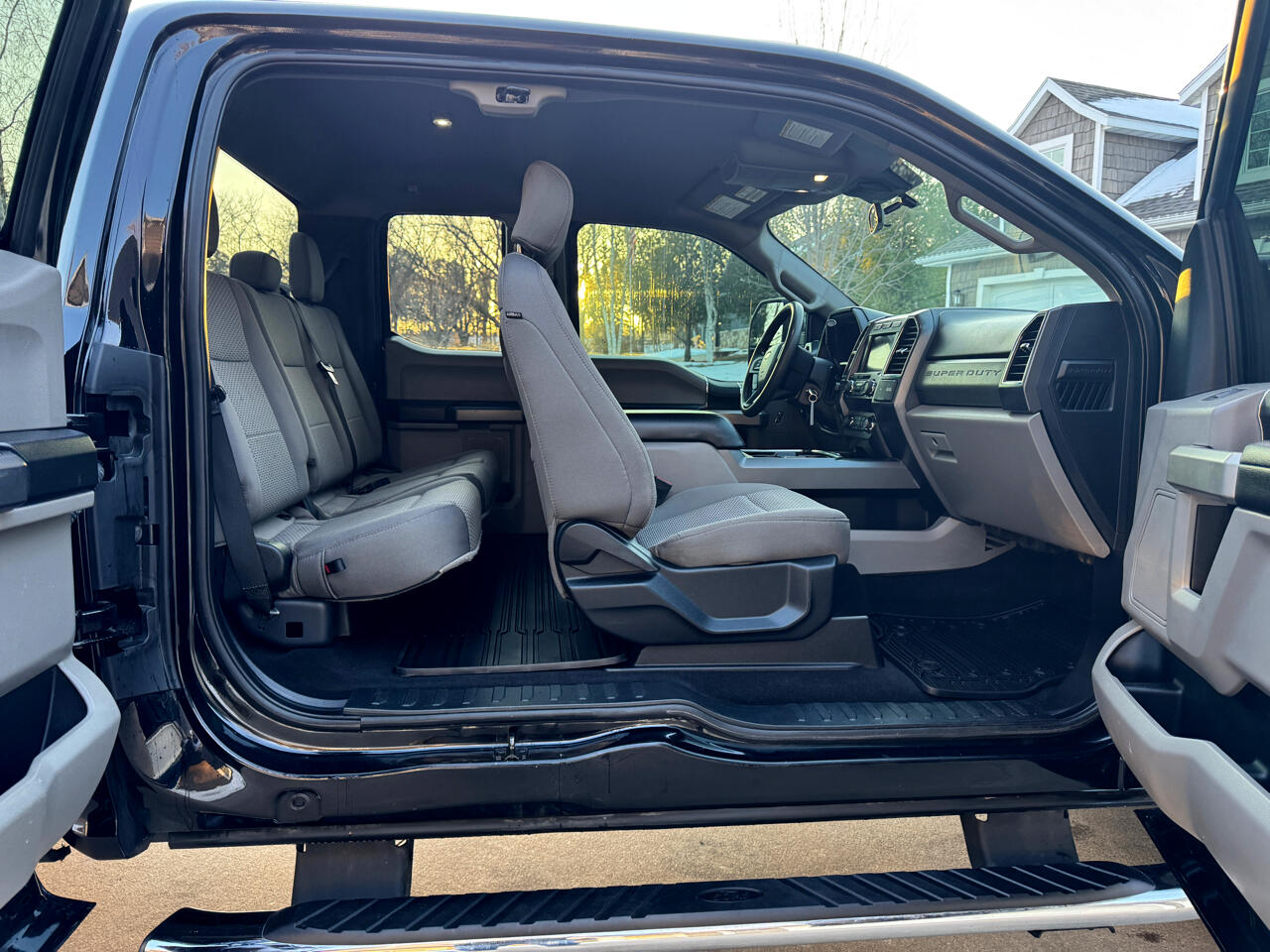 Ford Super Duty F-350 SRW XLT 4WD SuperCab 6.75' Box 2020