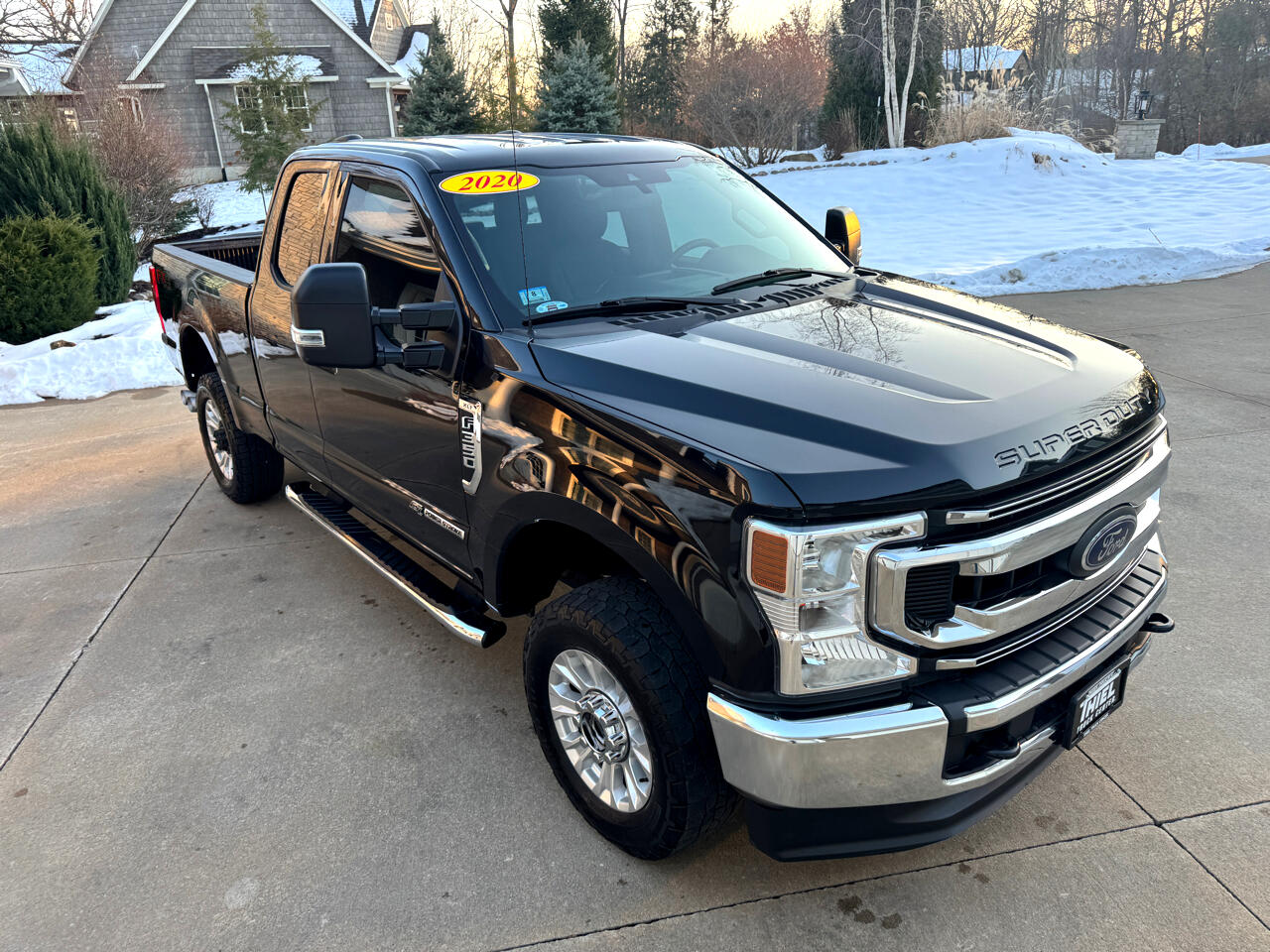 Ford Super Duty F-350 SRW XLT 4WD SuperCab 6.75' Box 2020