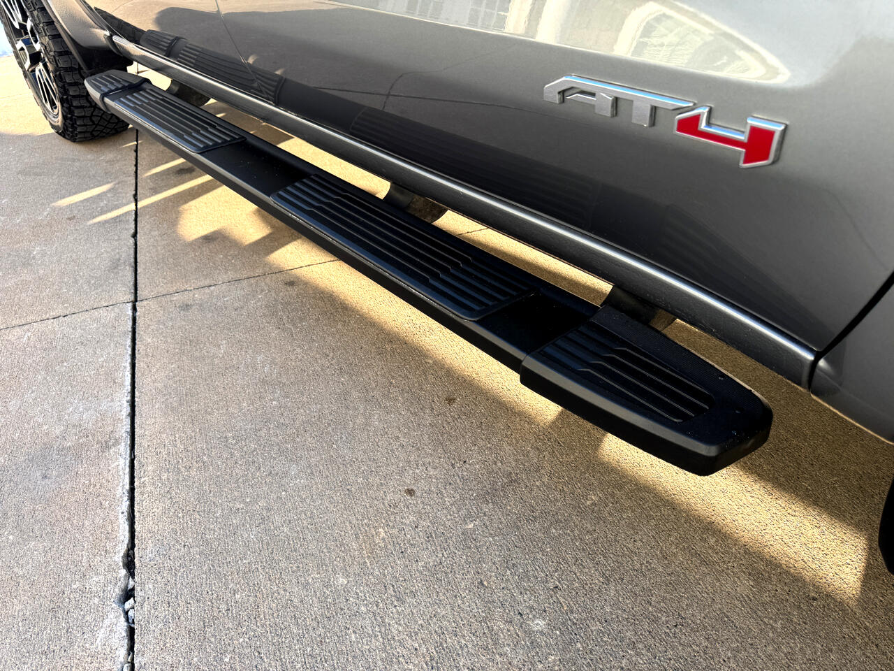 GMC Sierra 1500 4WD Crew Cab 147" AT4 2020