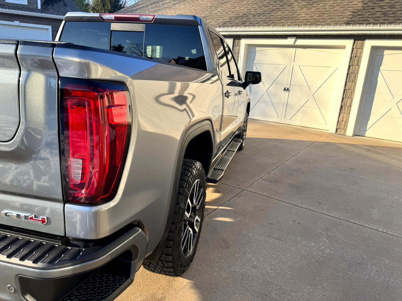 GMC Sierra 1500 4WD Crew Cab 147" AT4 2020