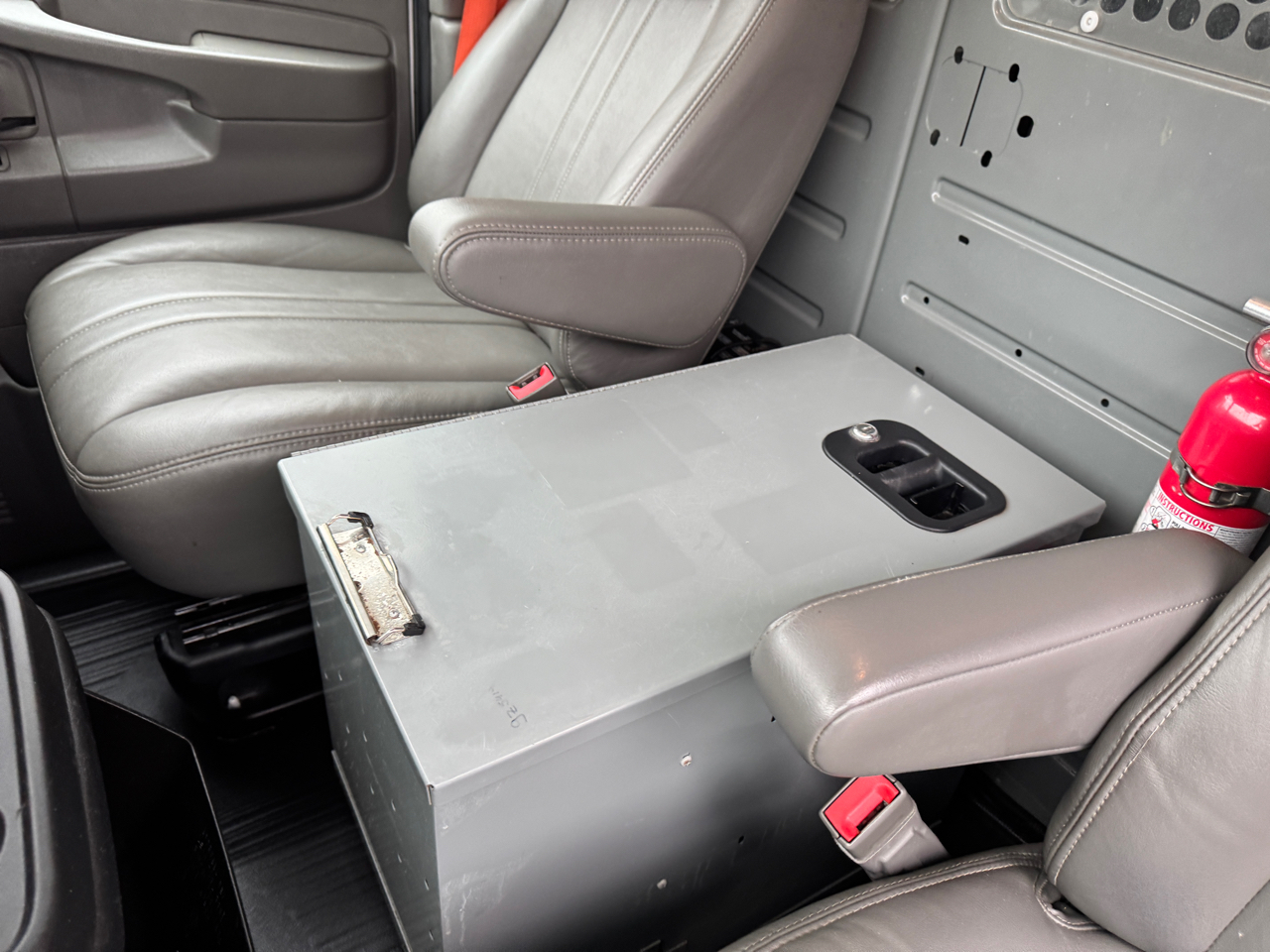 Chevrolet Express Cargo Van RWD 2500 135" 2015