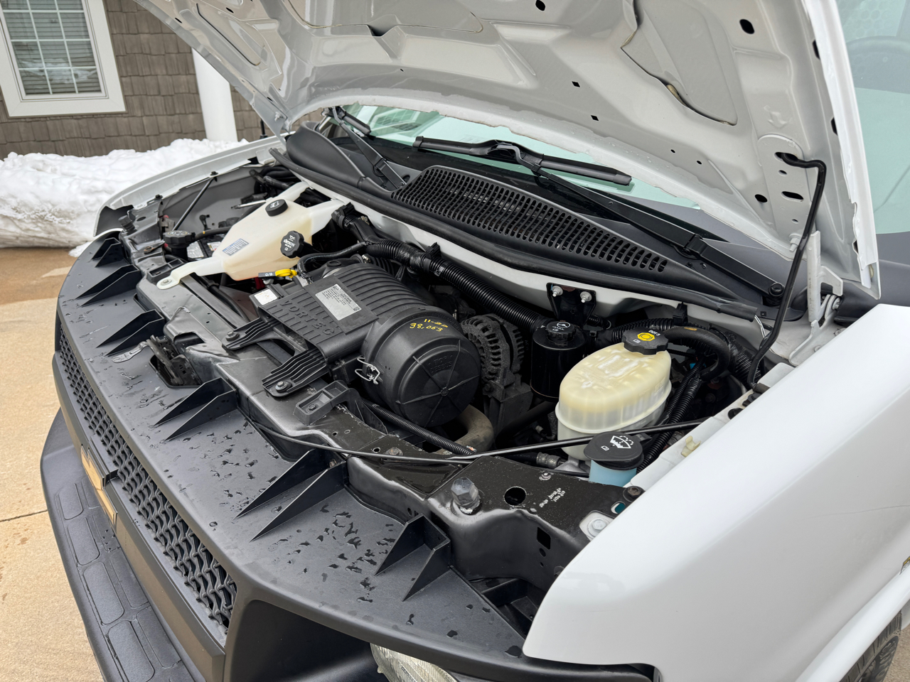 Chevrolet Express Cargo Van RWD 2500 135" 2015