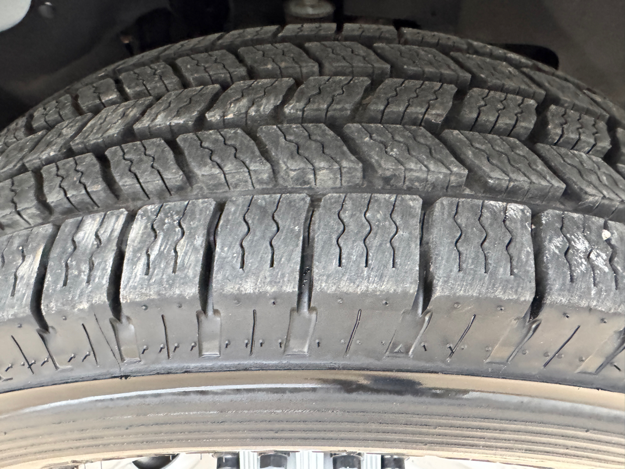 Chevrolet Express Cargo Van RWD 2500 135" 2015