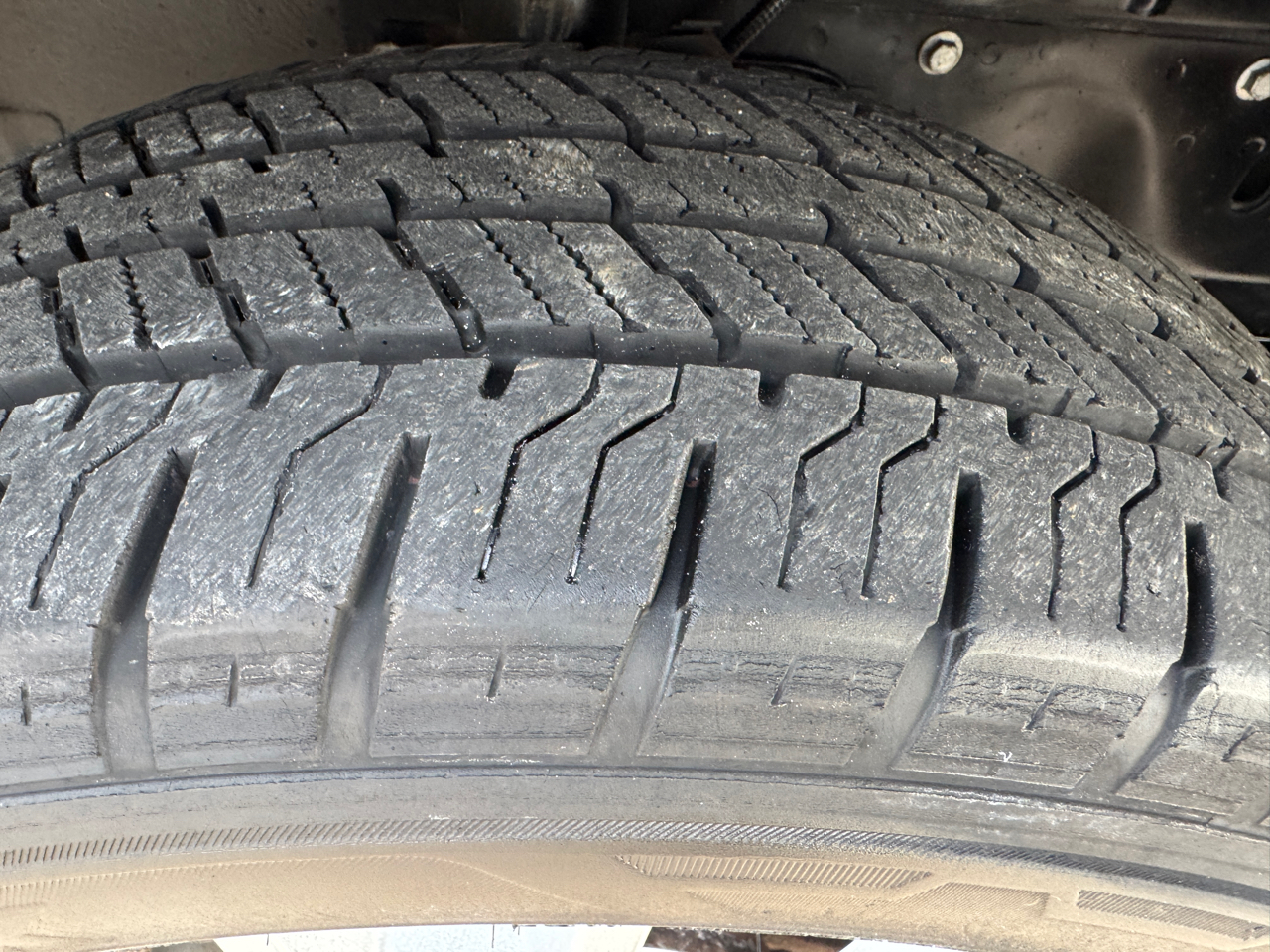 Ford Transit Cargo Van T-250 148" Low Rf 9000 GVWR Sliding RH Dr 2016